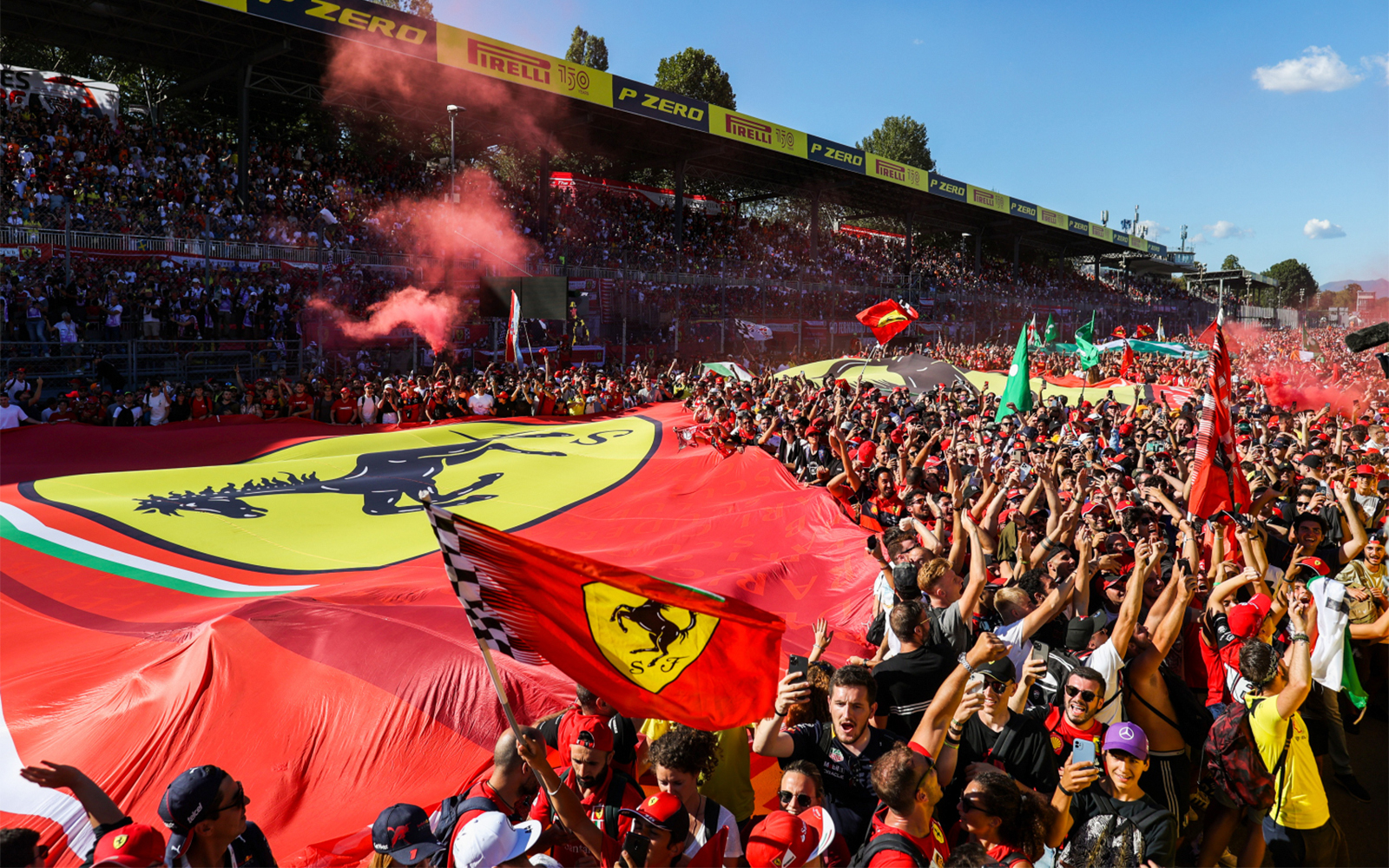 Monza Ferrari fans