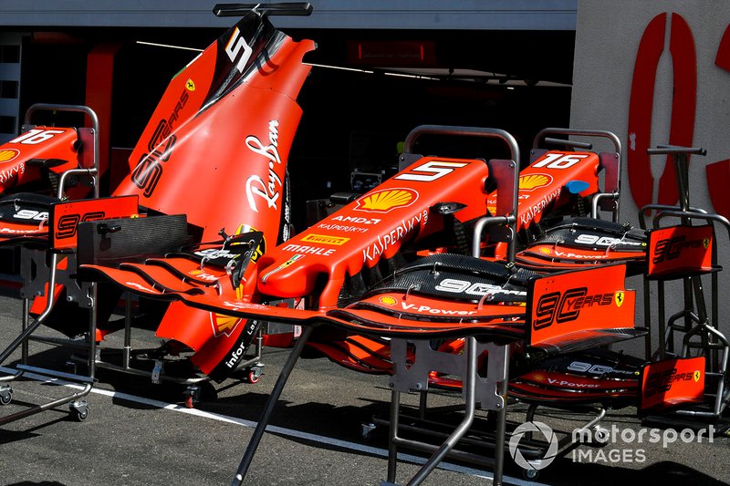 Front wing of Ferrari SF90 