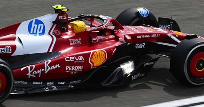 Lewis Hamilton, Ferrari SF-25 sidepods